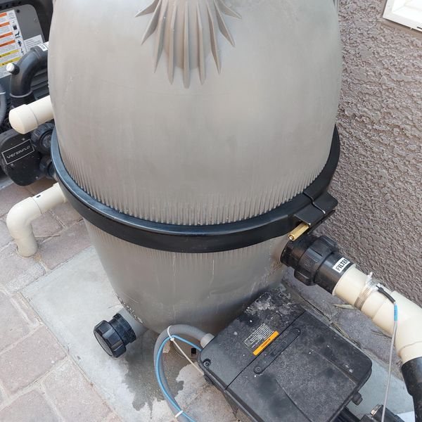 Pool filter repair by Fresh & Clear Pool Service